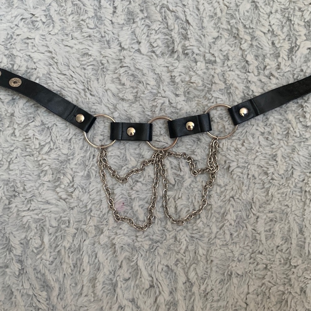 triple hoop chained choker from hot topic